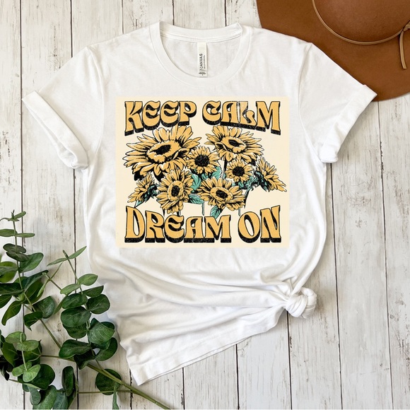 Keep Calm, Dream On Women’s Cute Graphic Boho T Shirt - Picture 1 of 2